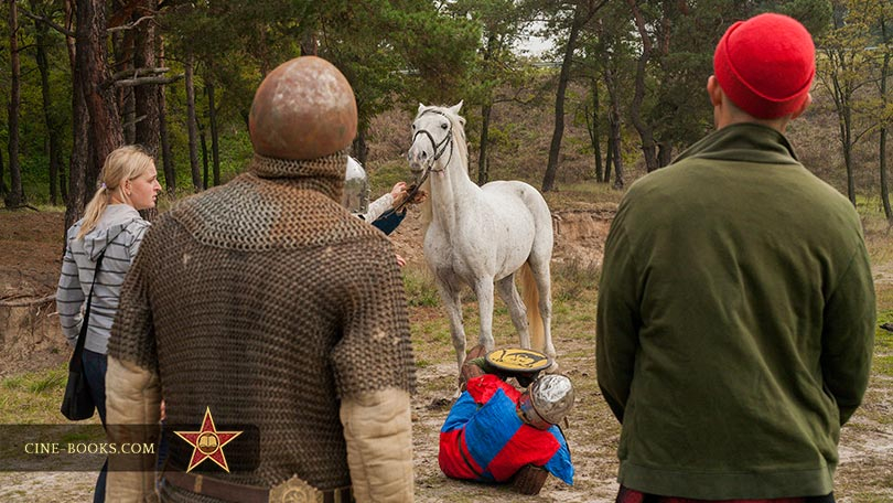 Good-humored giants and a disobedient pony. How we shot “The Brave Little Tailor” cine-book